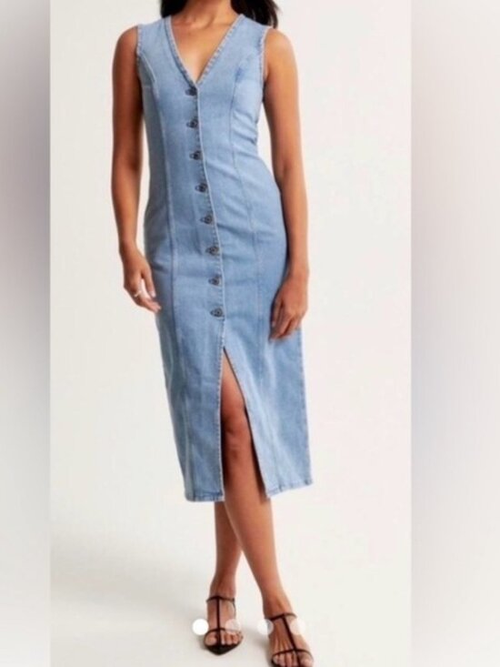 Dresses & Skirts - Sleeveless Denim Mini Dress